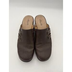 Women’s Softspots Size 8 Brown Leather Heeled Clogs